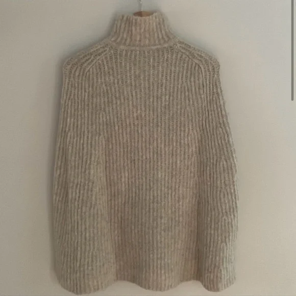 J. Crew Convertible Chunky Knit Side Button Poncho Sweater Cape H3638 - Picture 2 of 3